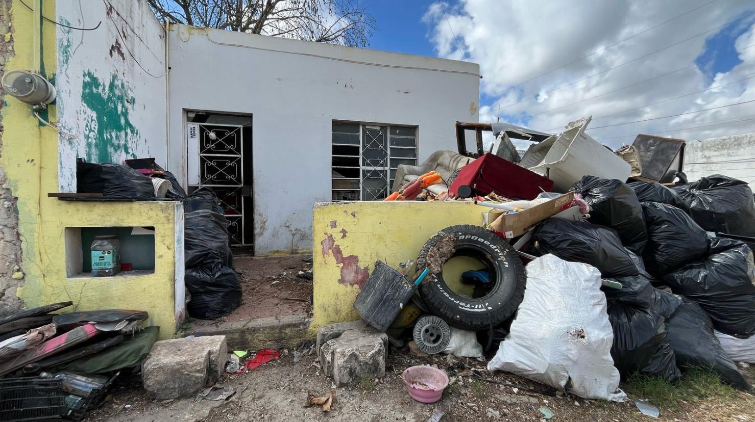 La situación en la que se encontraba la casa de Juan no pasó desapercibida para sus vecinos. Foto: Daniel Rodríguez