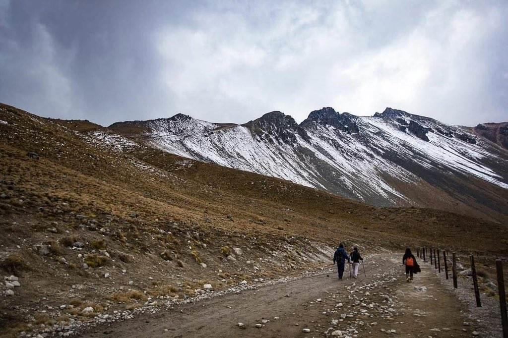 Las autoridades dieron a conocer que se suspendió el ingreso el Nevado de Toluca por condiciones climáticas. Imagen: @EdomexTurismo