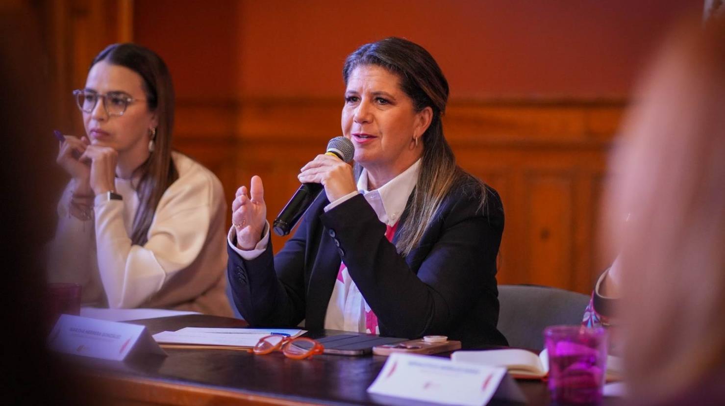 Martha Herrera al anunciar el Plan Estatal de Cambios de 2025 para Nuevo León. Foto: Secretaria de Igualdad e Inclusión.