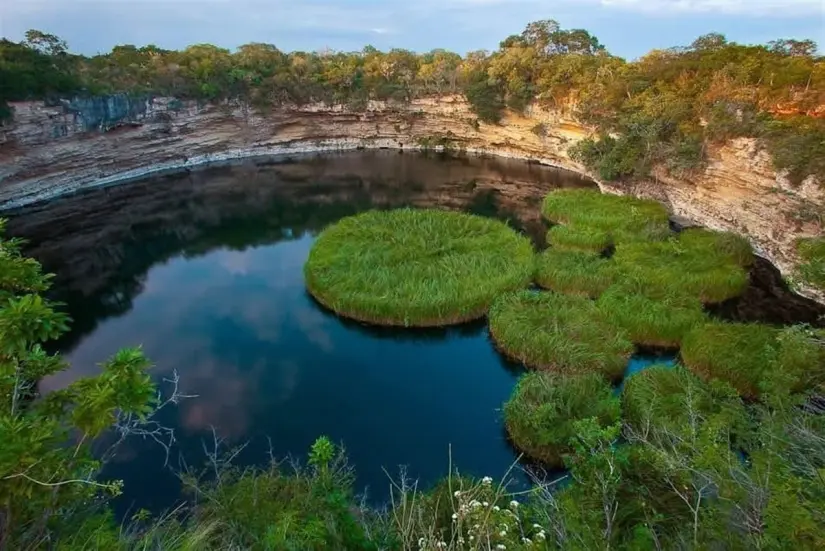 El Cenote de Aldama (El Zacatón). Foto: Facebook Turismo Tamaulipas