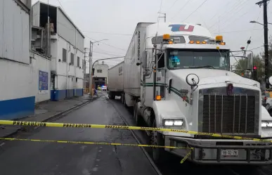 Hombre muere atropellado por un tráiler en colonia Bella Vista, Monterrey