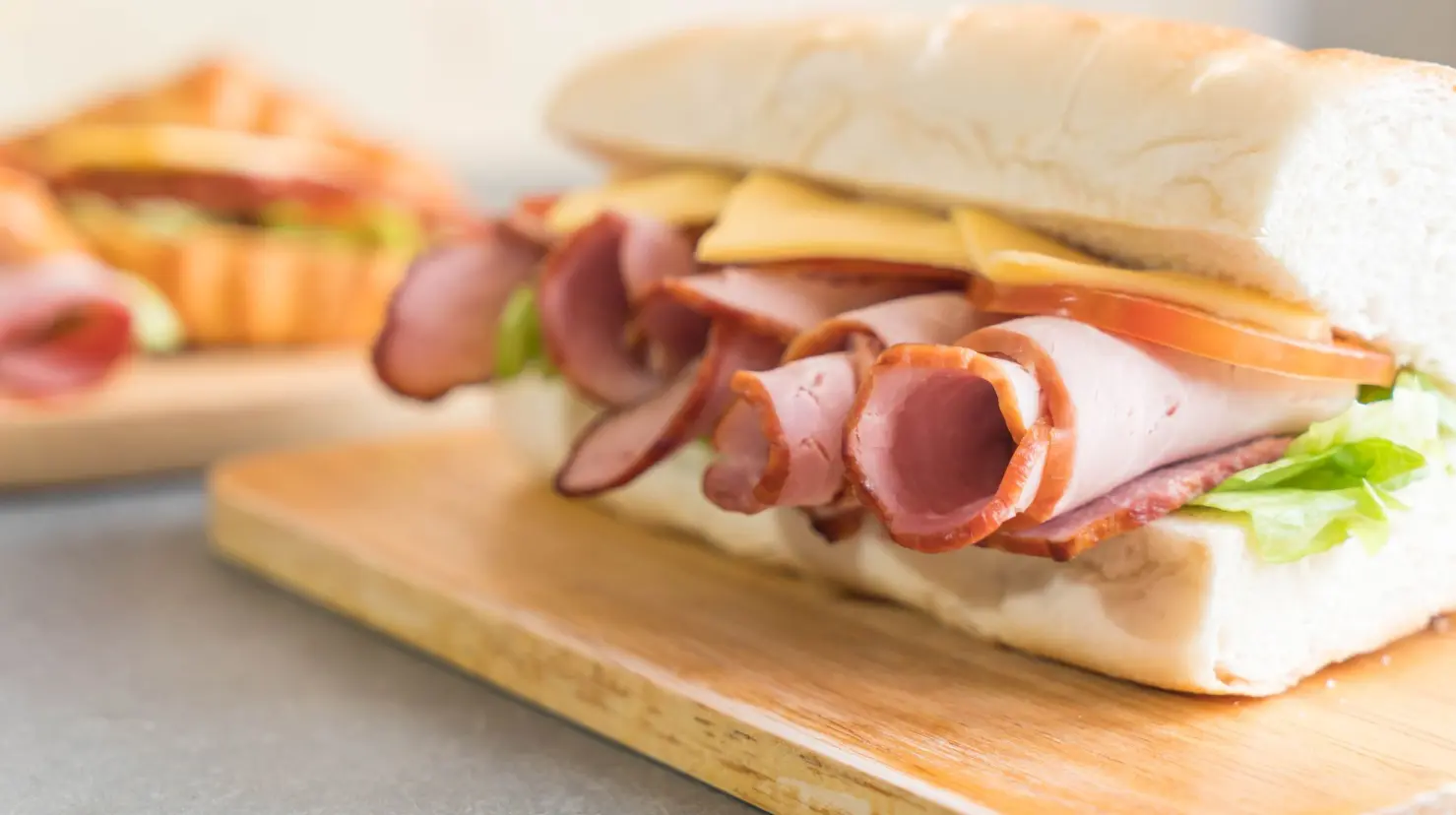 Profeco revela cuáles son las mejores y peores marcas de jamón. Foto: Canva