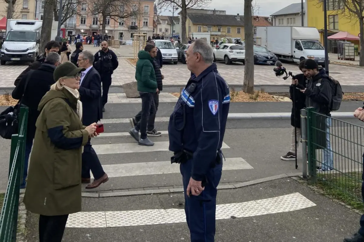 Alcaldesa de Mulhouse lanza mensaje tras ataque en Francia. Créditos: FB (lutzmulhouse).