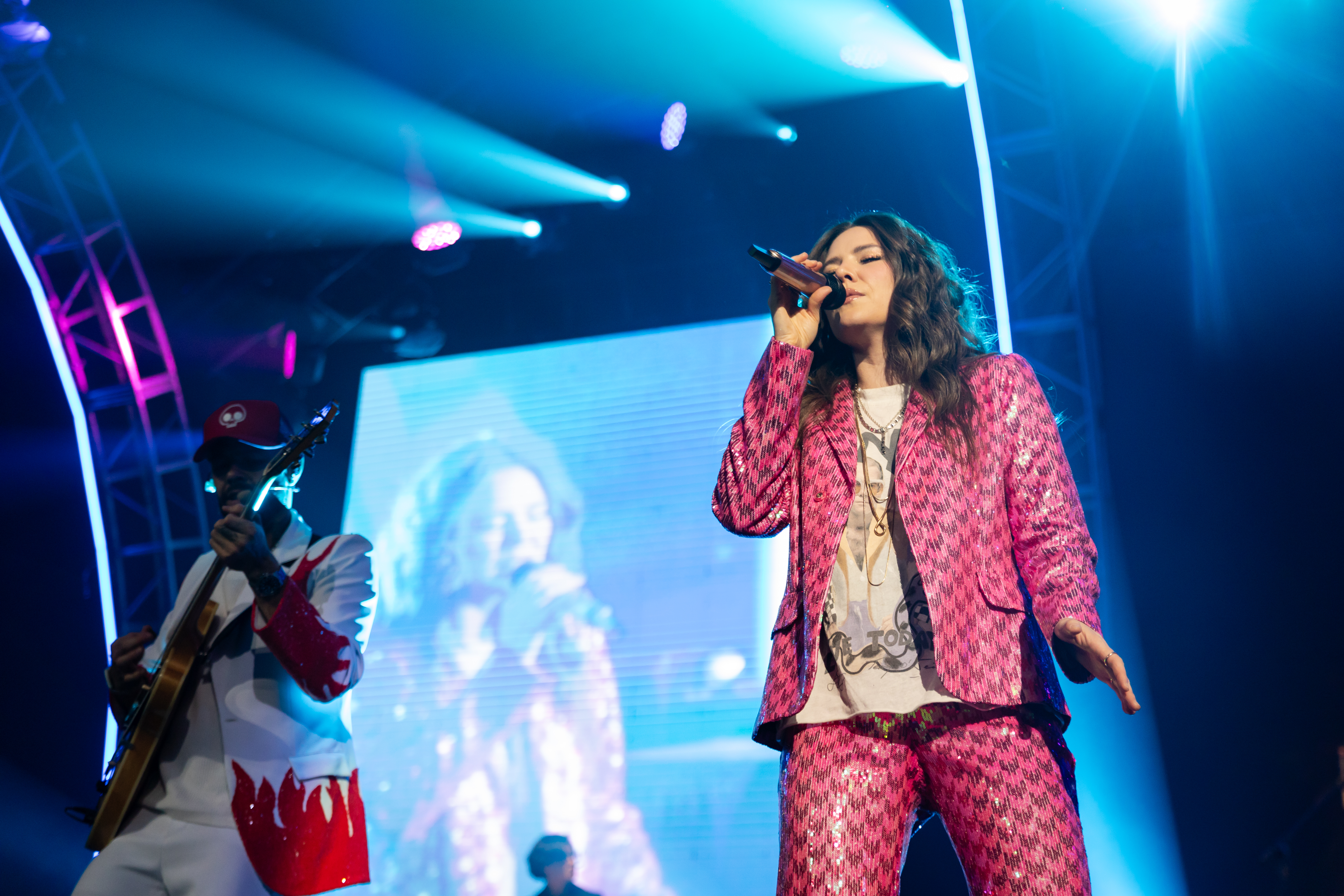 Jesse & Joy pone a Despecho a lo regios en la Arena Monterrey