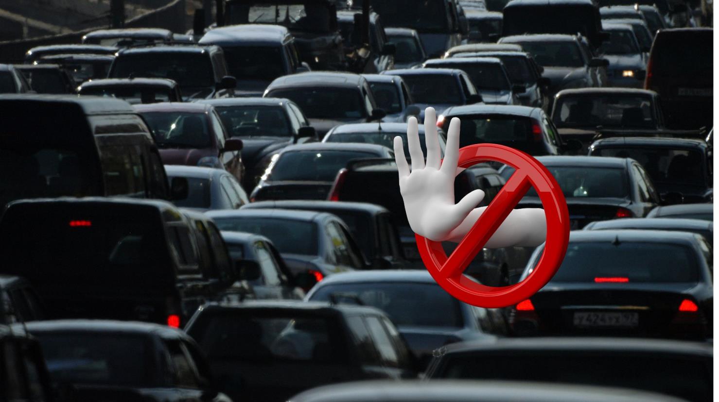 Automóviles circulando en CDMX, prohibido I Foto: Pexels I Canva