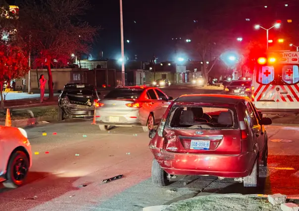 Choca y se da a la fuga, deja a tres personas lesionadas