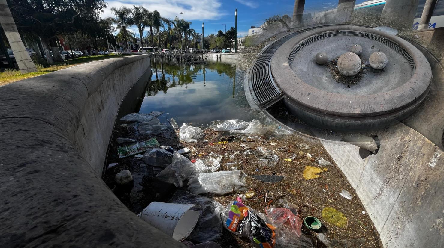 Foto: Alejandro Ávila | Las Fuentes Danzantes de la ciudad de Durango se encuentran en total abandono, lugar del que se han apoderado personas en situación de indigencia.