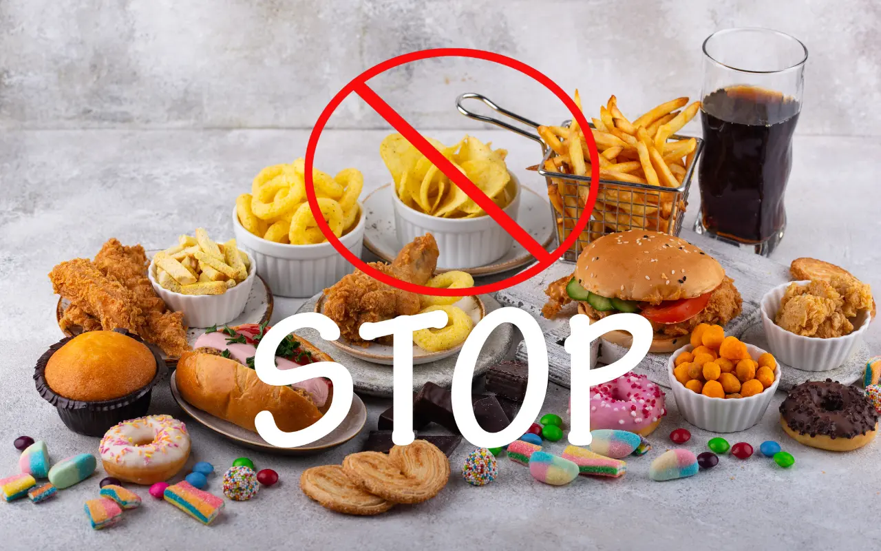 El consumo constante y prolongado de alimentos ultraprocesados son un riesgo silencioso para la salud, afirman los especialistas. Foto: Canva