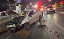 Volcadura en avenida Paseo de los Leones deja un lesionado en Monterrey