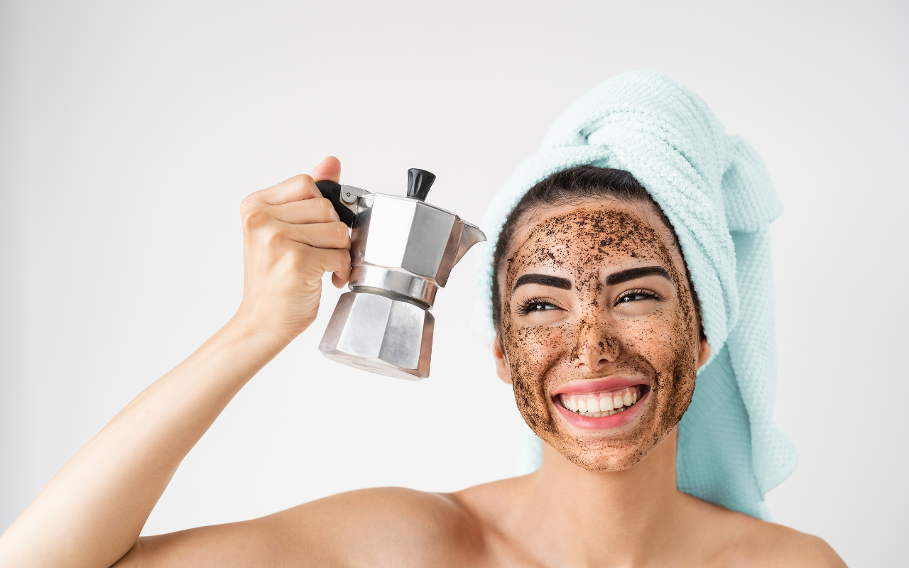 La mascarilla de café, todo un elixir antienvejecimiento, conoce la receta