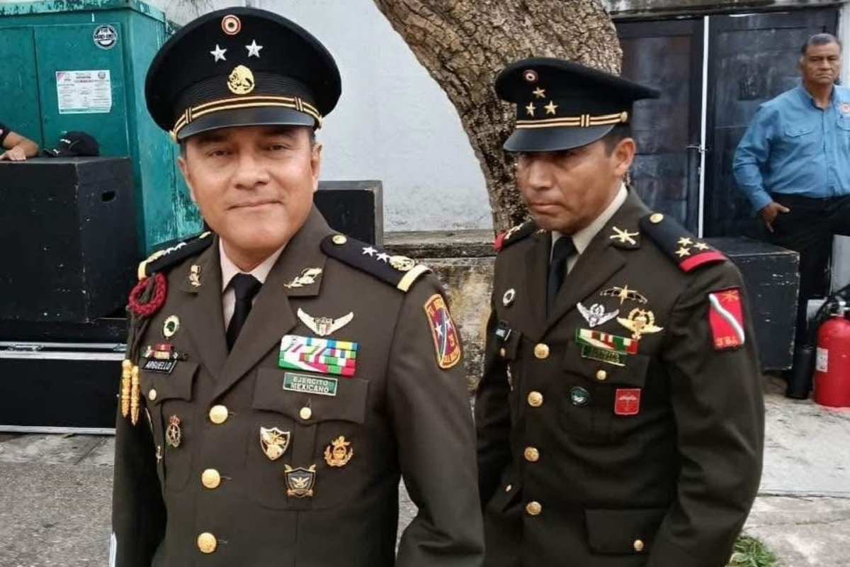 Teniente militar habría asaltado 8 Oxxos en un día en Minatitlán, Veracruz