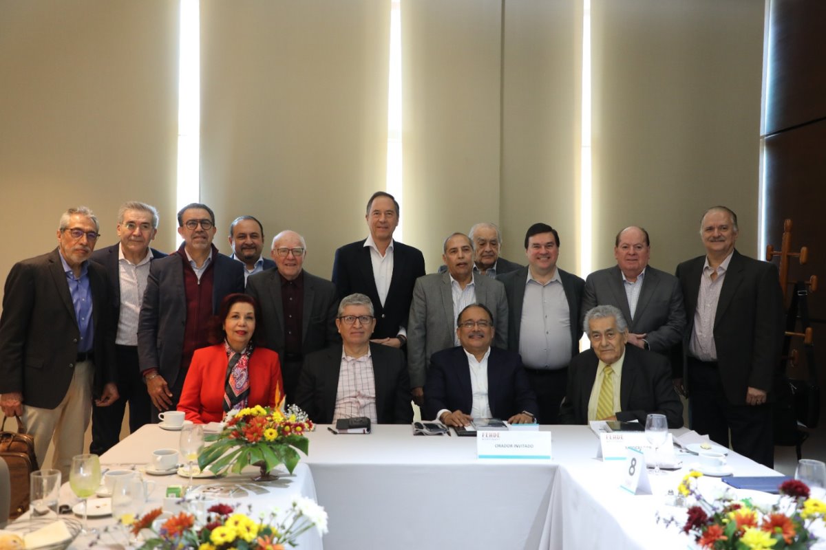 Alcalde de Escobedo en la reunión con la Federación Empresarial Humanista Foto: Gobierno de Escobedo