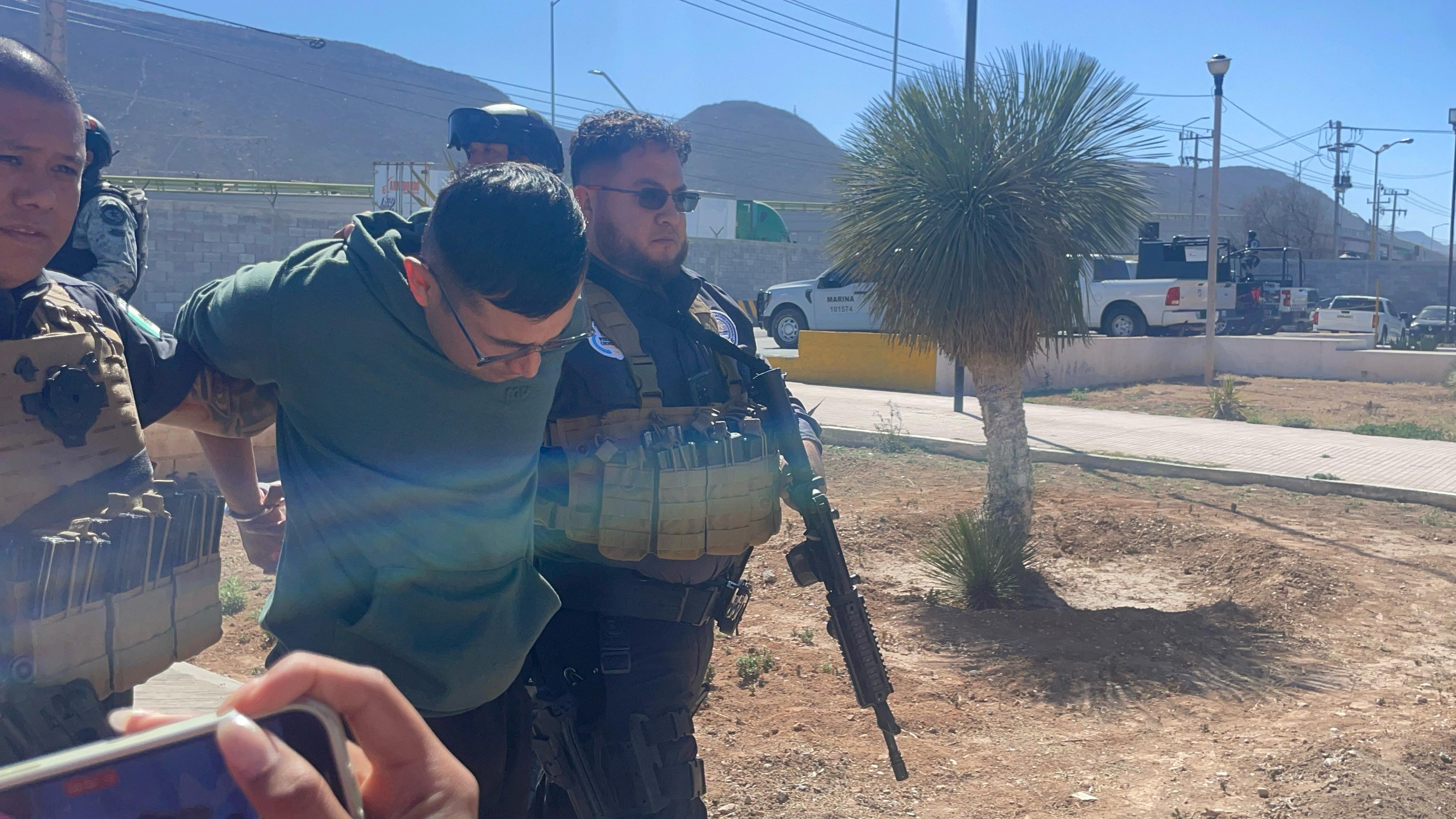 Llevan al penal al presunto feminicida de Elizabeth. Foto de la FGE.