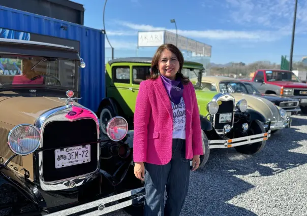 Rodada de autos clásicos "Ellas al Volante 2025" llega a Saltillo