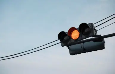 Esto cuesta la multa por no respetar semáforos en Reynosa