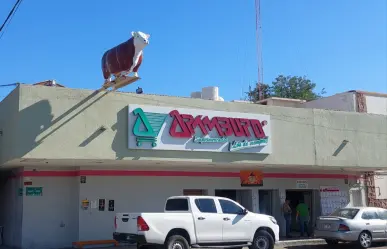 ¡Adiós, Vaquita del Arámburo; hola, Vaquita del Chedraui! La icónica estatua de La Paz se queda.