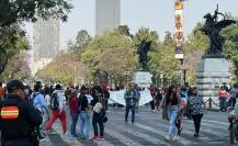 Maestros del SNTE bloquean vialidades, se les impide llegar al Zócalo