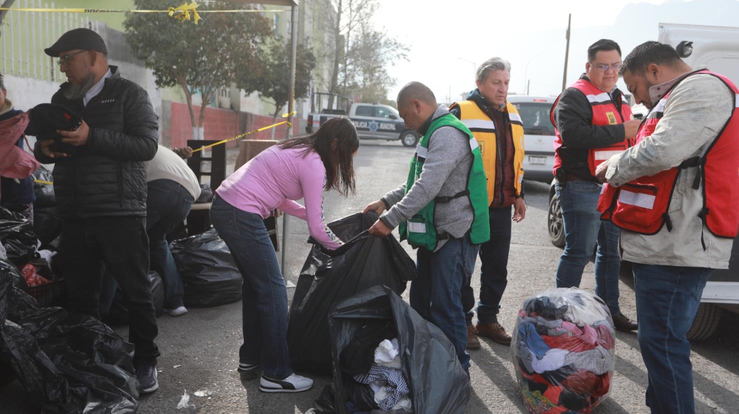 Se apoyó a las familias damnificadas tras el incendio en Las Isabeles. (Fotografía: Gobierno de Saltillo)