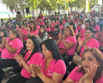 Mujeres al Volante, se gradúan 195 operadoras de transporte público en Edomex