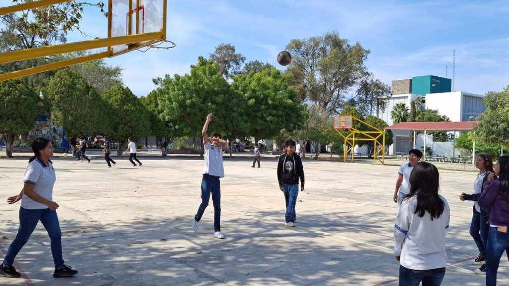 Reparten más de 1.5 mdp en escuelas de Media Superior en Tamaulipas ¿por qué?