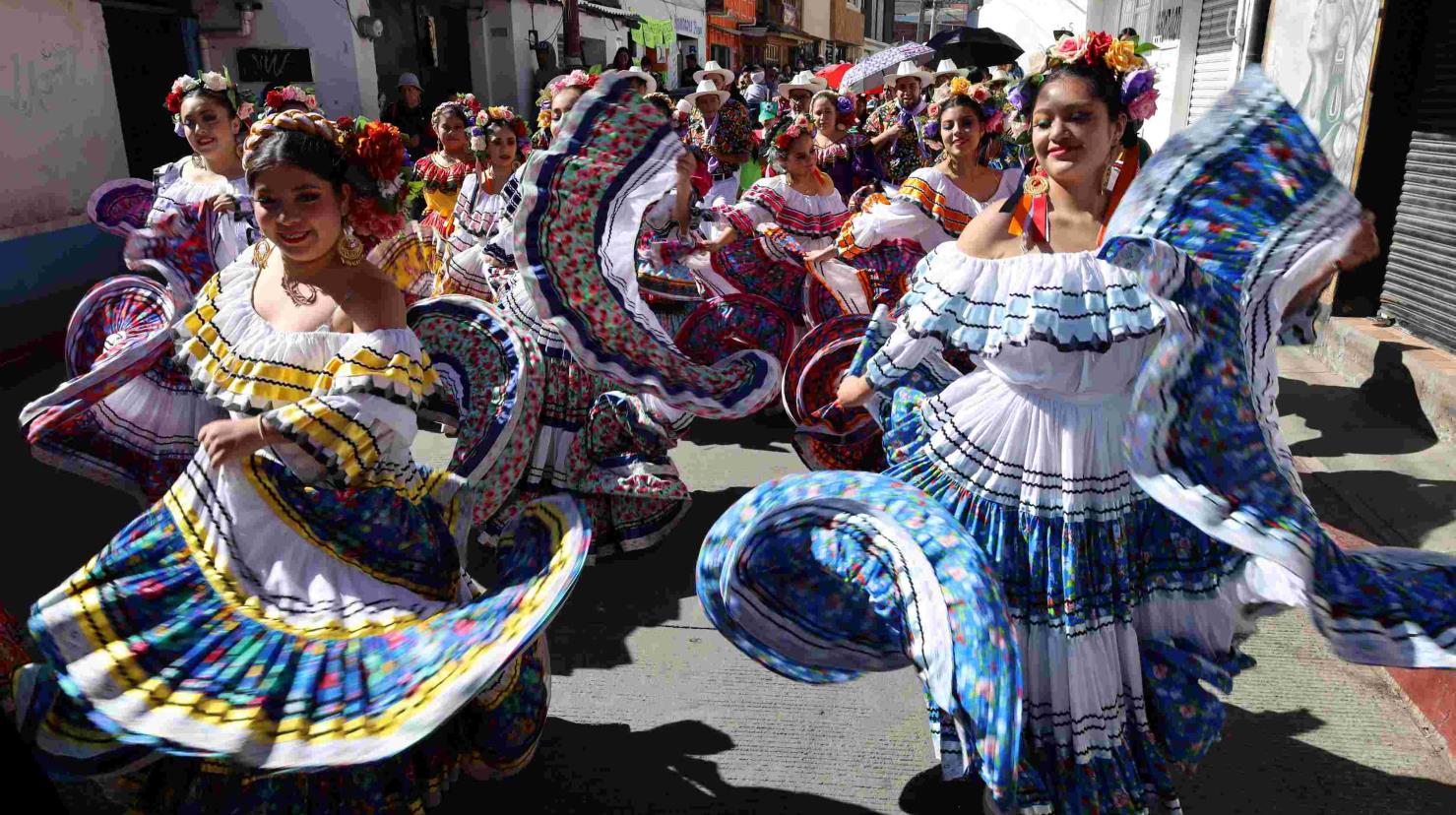 El Primer Carnaval Cultural Huixquilucan 2025 estará lleno de bailes y tradición de los grupos originarios. Foto: Gobierno de Huixquilucan.