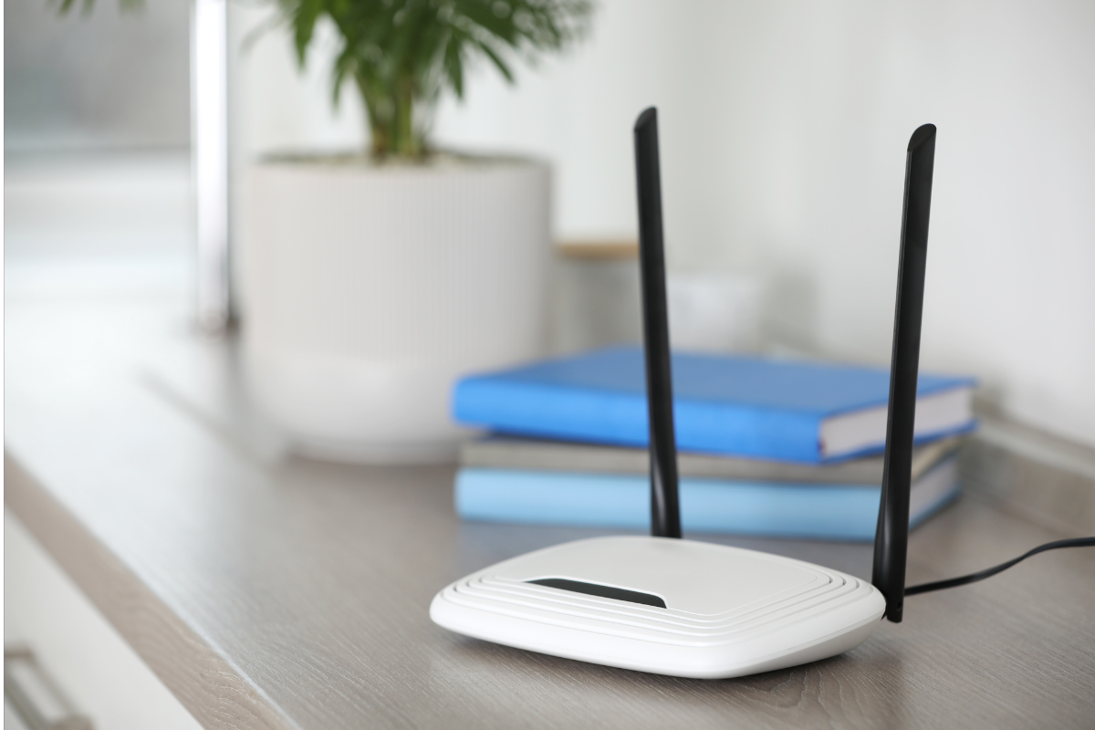 Optimiza tu wifi en minutos con un simple ajuste en el router que puede mejorar significativamente la velocidad de tu conexión. Foto: Canva