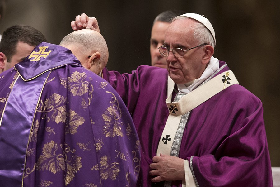 El Papa Francisco celebrando el Miércoles de Ceniza en 2018. Créditos: X (@DiocesisMalaga).  