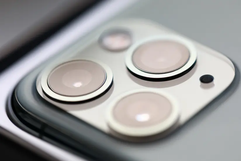 Conoce los consejos de Apple para asegurar una carga eficiente y disminuir riesgos en la batería. Foto: Canva