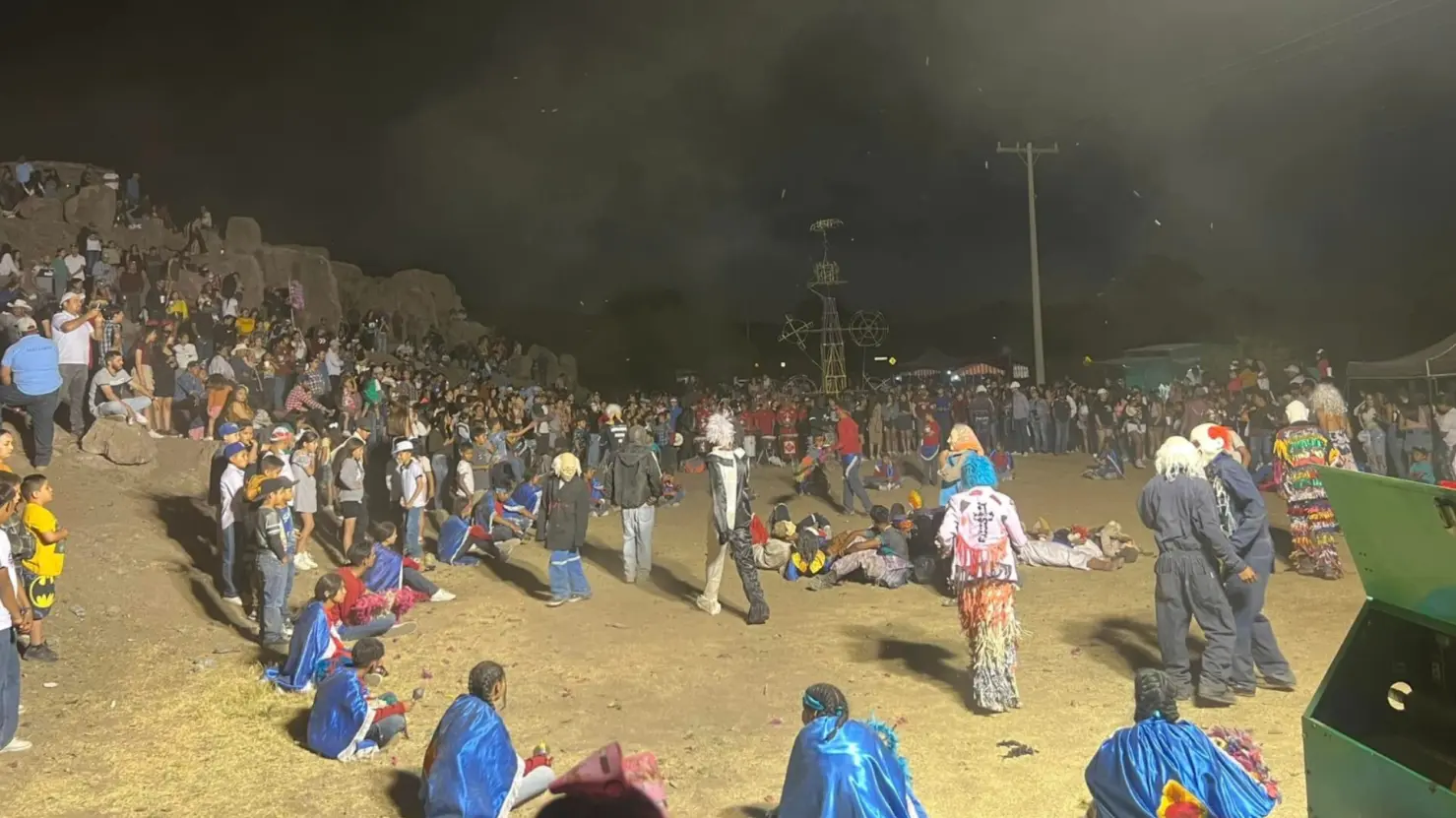 El pequeño cerro ubicado a 15 minutos de Durango en el que cada año celebran a la Santa Cruz