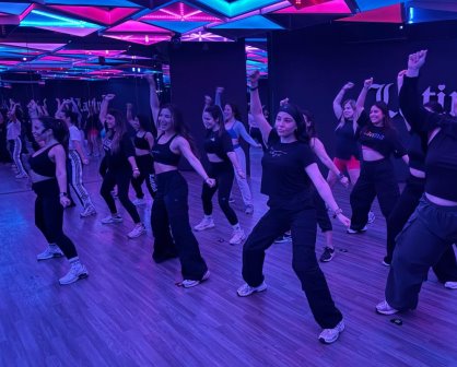 Buscan empoderar mujeres a través de la danza fitness