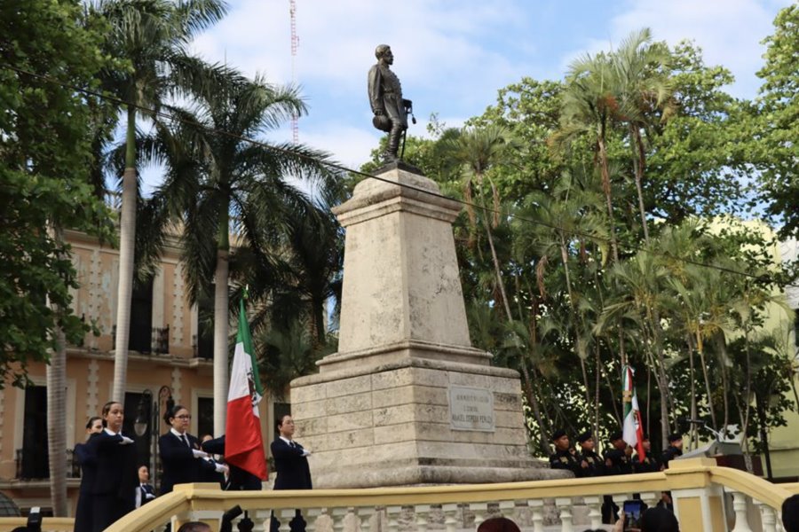 Recuerdan al General Manuel Cepeda Peraza en su aniversario luctuoso