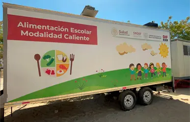 SEDIF BCS supervisa avances en instalación de cocina móvil en primaria de Los Cabos