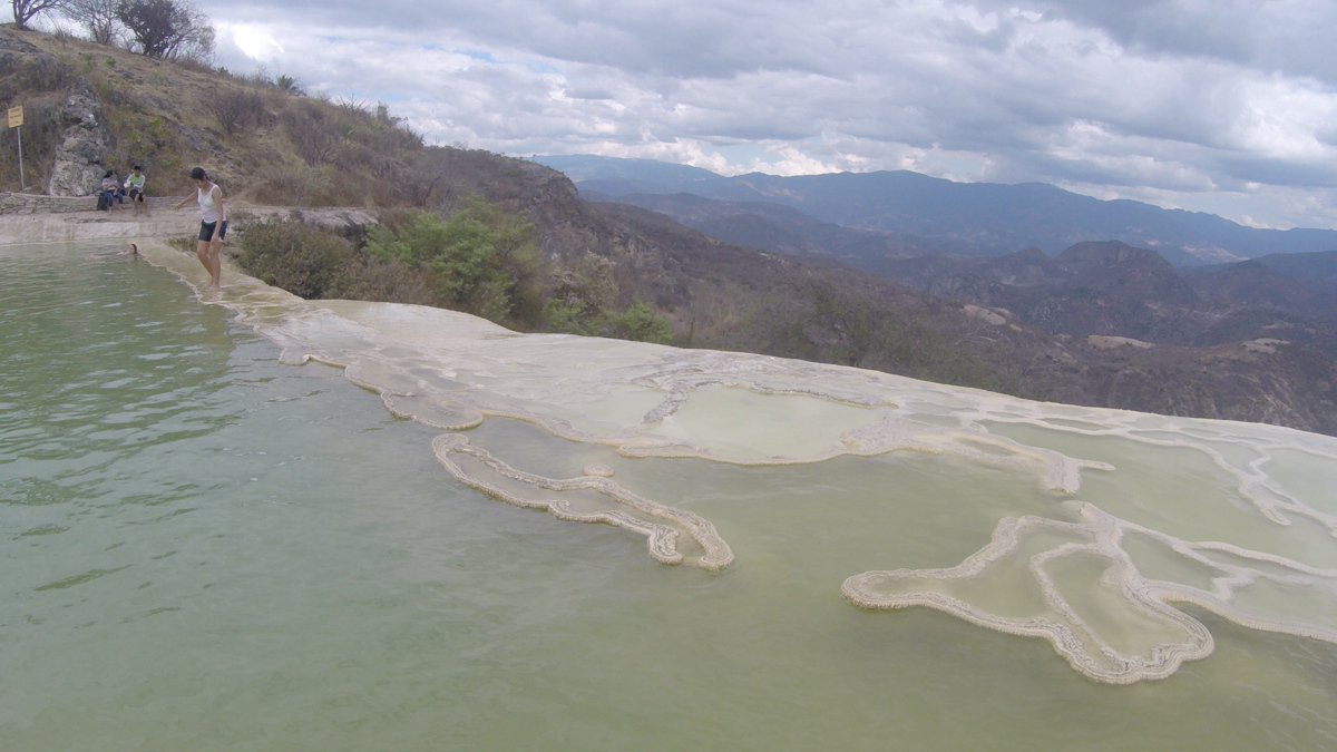 Hierve El Agua: Una maravilla natural única de México - Andares. Foto: David Dorantes.