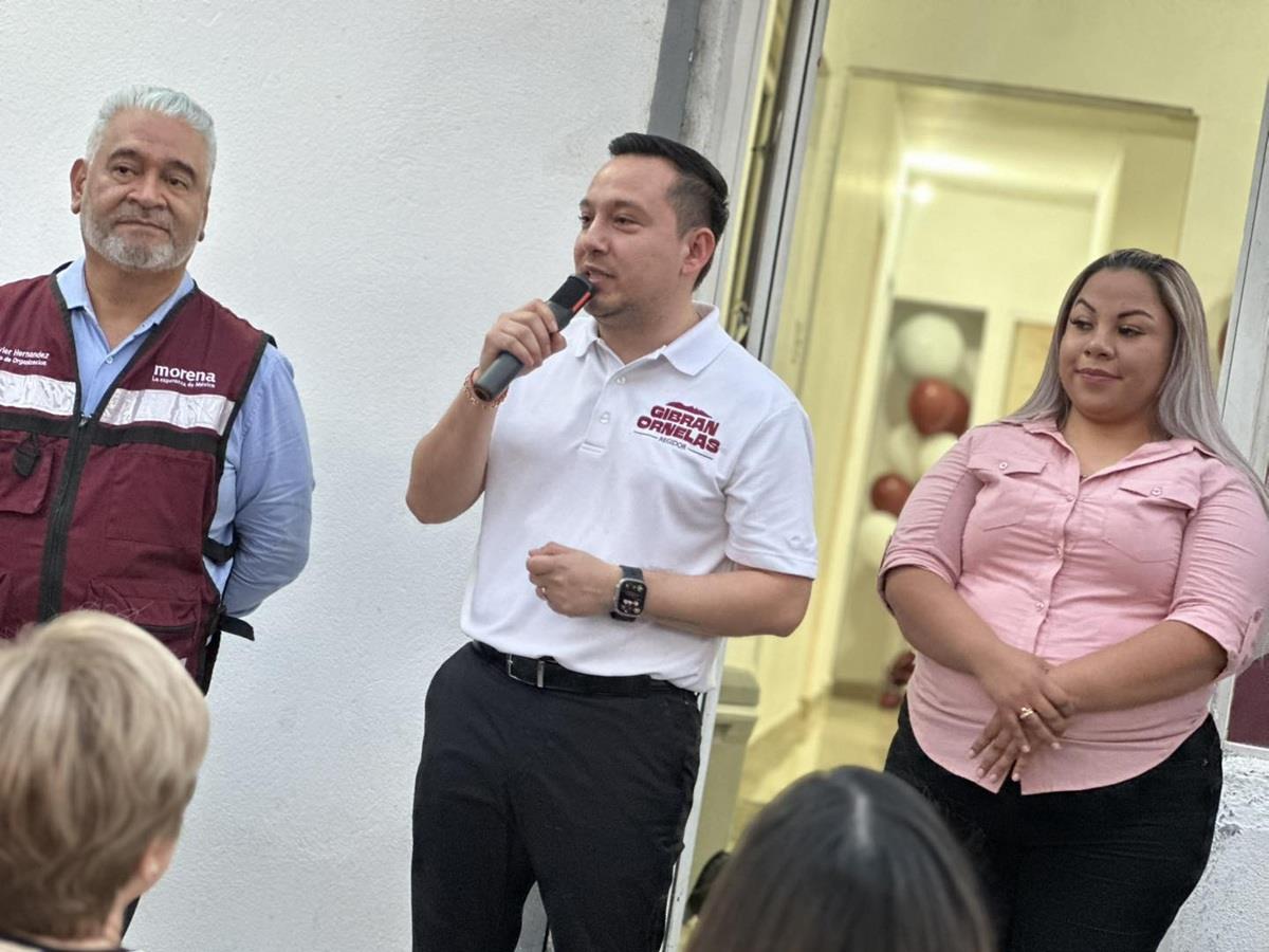 El regidor de Morena, Gibran Ornelas, inauguró al Casa de Gestión de Morena ubicada en la colonia Loma Linda, del municipio de Monterrey. Foto: Facebook Viry Tovar