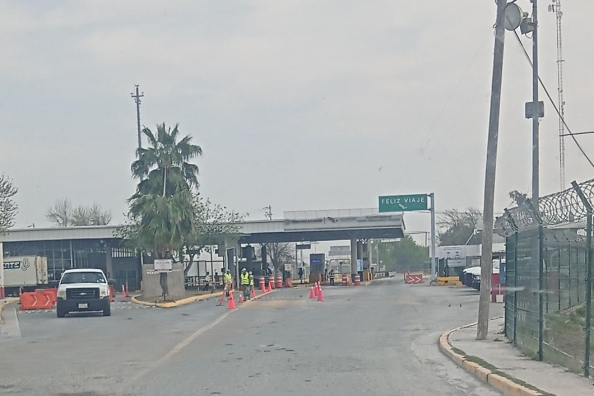 Las filas y tiempos de espera pueden cambiar a lo largo del día , dependiendo de la demanda y las revisiones en las aduanas. Foto: Redes sociales