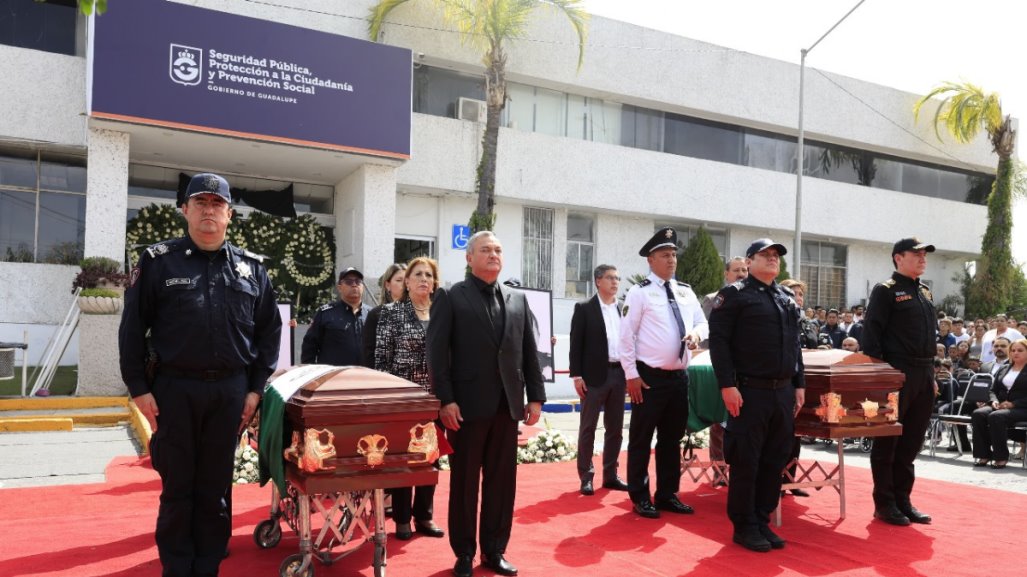 Rinden homenaje a policías caídos en Guadalupe