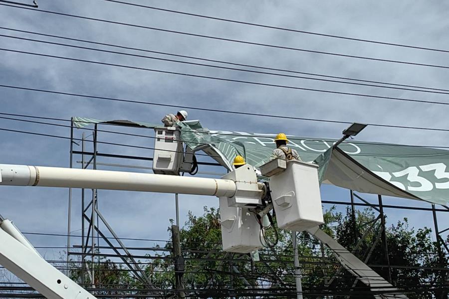 Vientos fuertes dejan sin luz a más 175 mil usuarios en Durango, Nuevo León y Coahuila