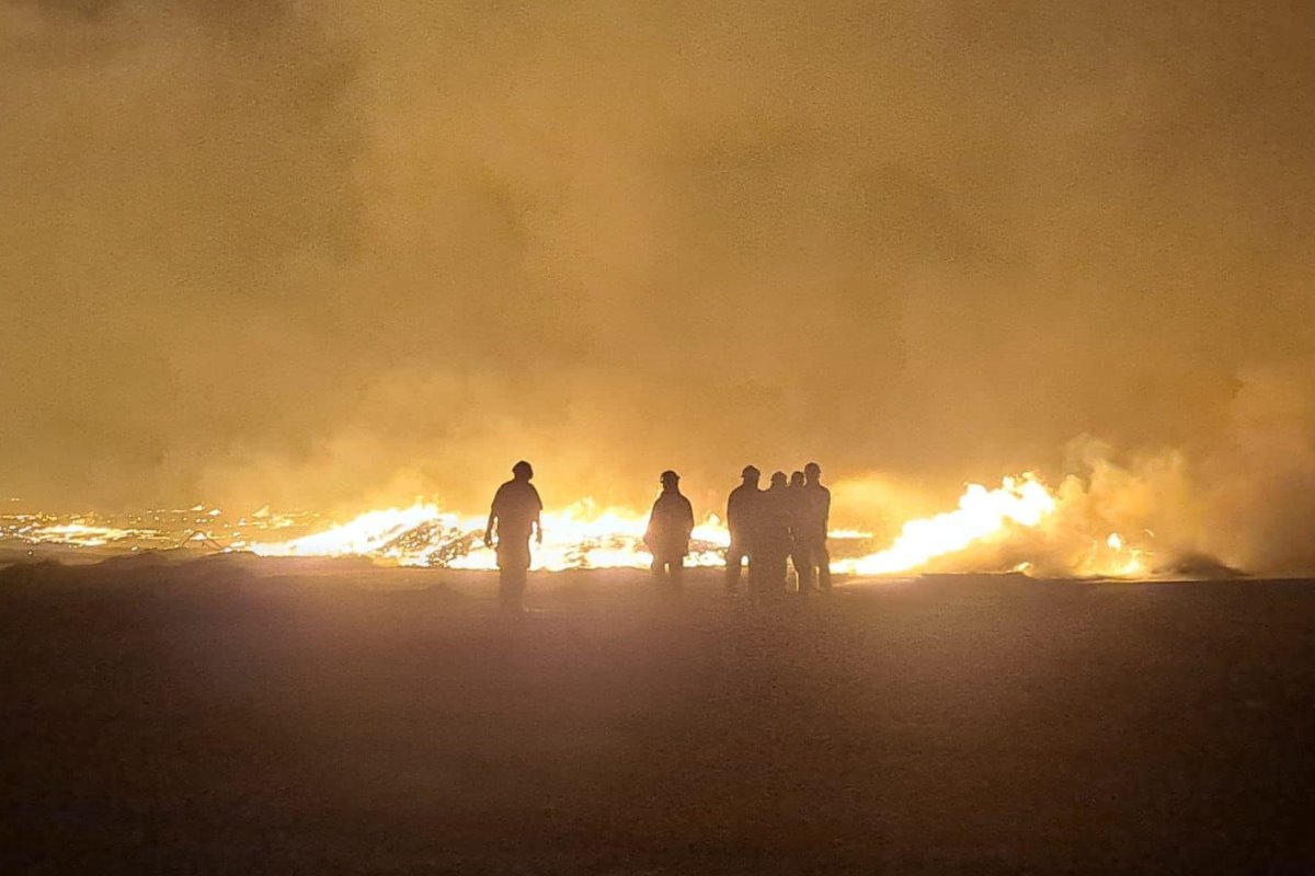 Incendio en colonia del municipio de Santa Catarina Foto: facebook Jesús Nava