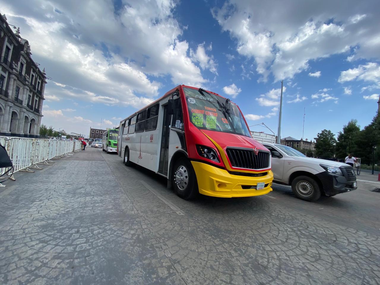 Transporte público en Edomex. Foto: Alberto Dzib