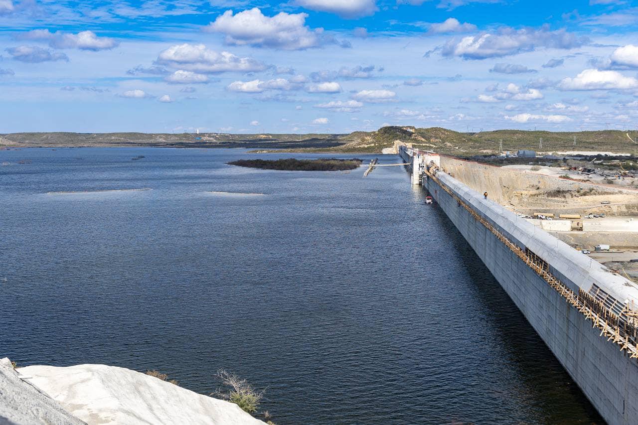 La presa Libertad que se espera esté lista para 2025, será una de las que abastecerá de agua al área metropolitana. Foto: Facebook Samuel García.