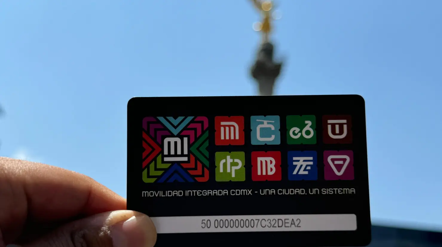 Tarjeta de Movilidad Integrada CDMX ángel de la Independencia I Foto X: (@LaSEMOVI)