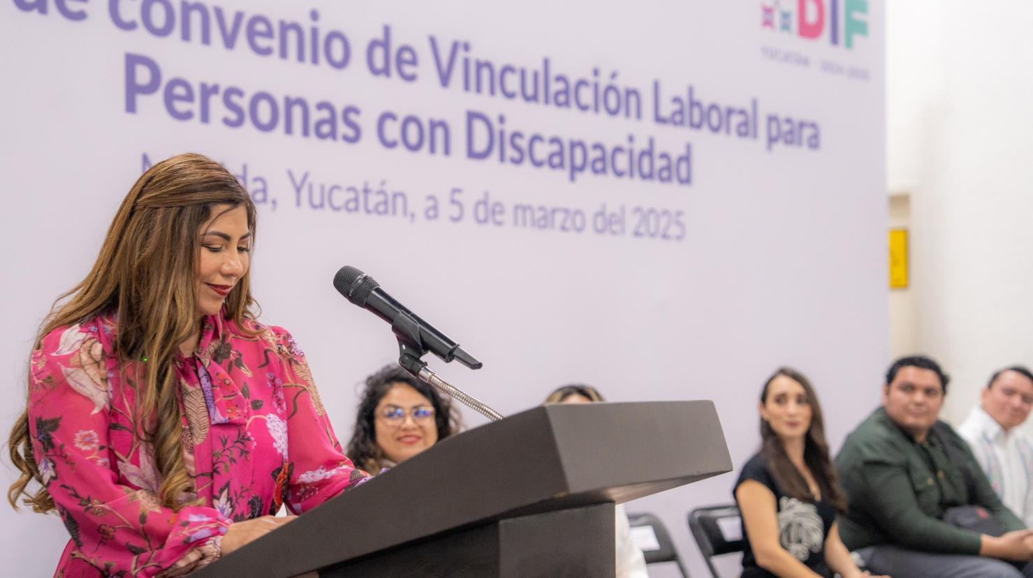 ¿Qué empresas se han sumado al compromiso de inclusión laboral?. Foto: DIF Mérida