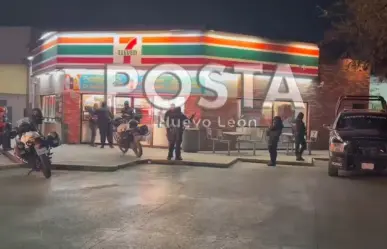 Cajero de tienda queda herido tras violento asalto en Monterrey