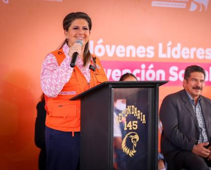 Martha Herrera instala 11 Comités de Paz y Prevención Social en Pesquería