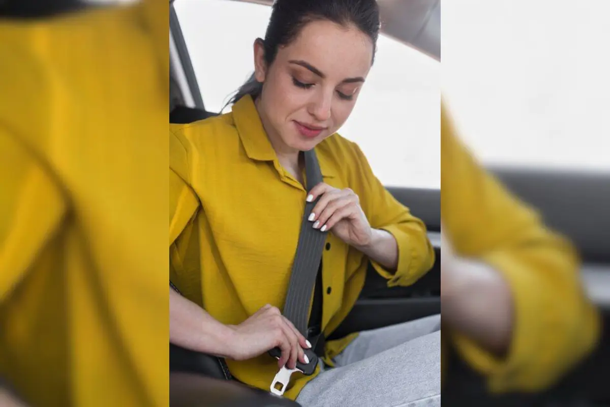 El cinturón de seguridad previene accidentes, recuerda portarlo cada que subes a tu coche | Foto: Freepik