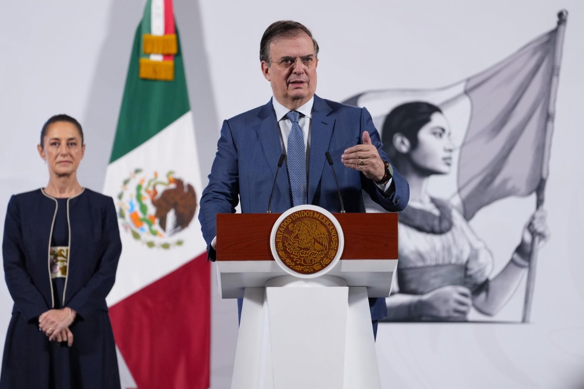 Claudia Sheinbaum y Marcelo Ebrard. Foto: Enrique Pérez Huerta