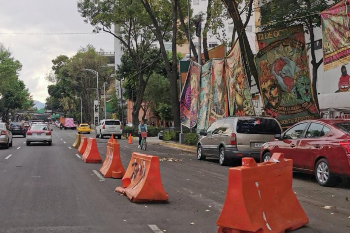 Cierre de Av. México Coyoacán por manifestantes en CDMX.     Foto: X (@OVIALCDMX)