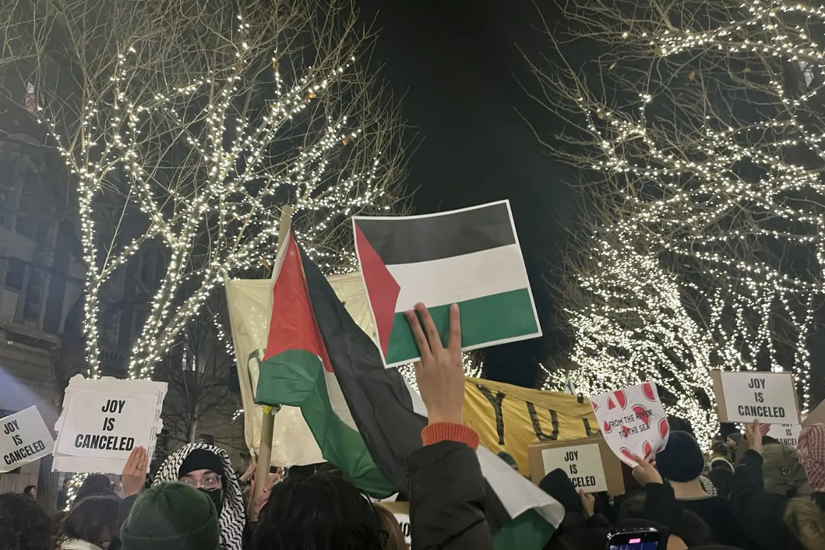 Manifestación de estudiantes pro-Palestina en 2024. Créditos: X (@itslaylas).