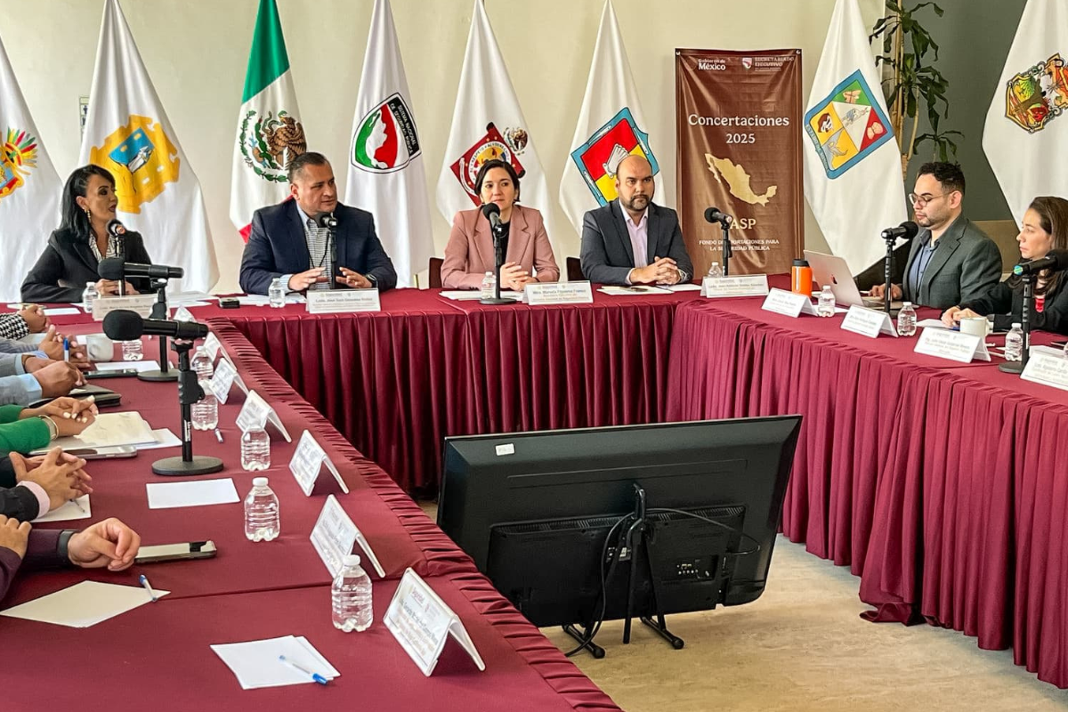 Reunión entre autoridades estatales y federales. Foto: Gobierno del Estado.