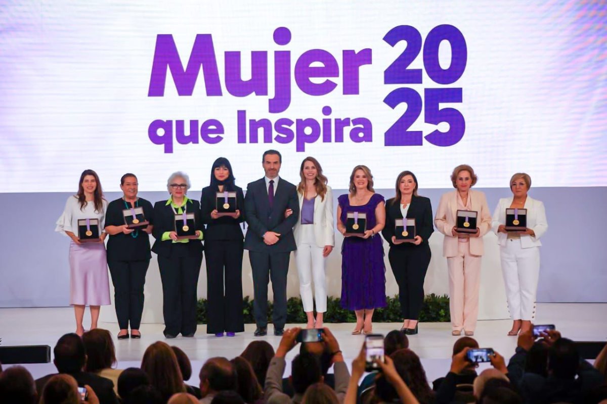 El gobierno de Adrián de la Garza, reconoció a 8 mujeres ejemplares/Foto: Gobierno de Monterrey